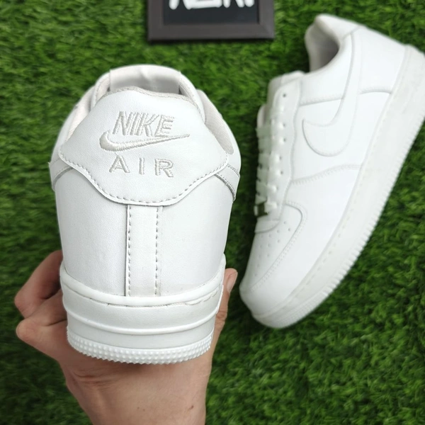 Air Force White  - UK 9