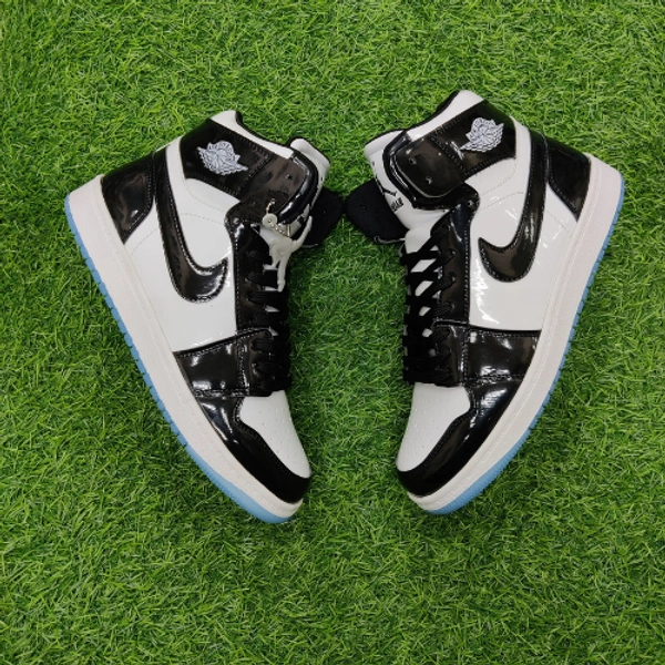 Jordan 1 glossy black - UK 7