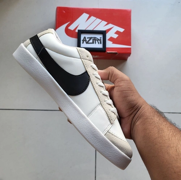 BLAZER LOW '77 JUMBO WHITE - UK 6