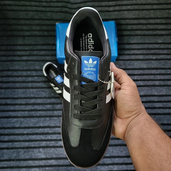 Samba Black - UK 6