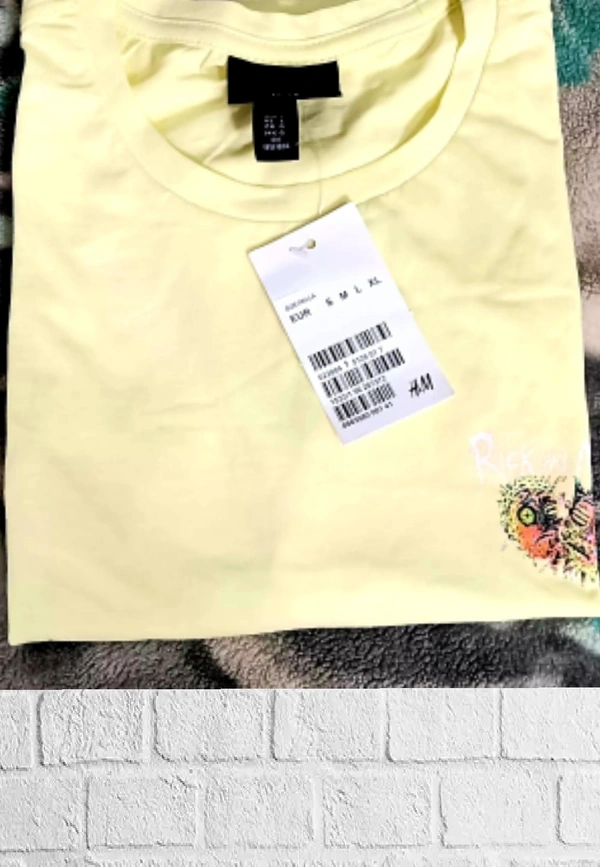 H&M Back printed Tee🧀 - Cream, M