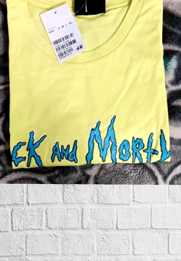 H&M Back printed T-shirts(Ricky n Morty)🥑 - Neon , M