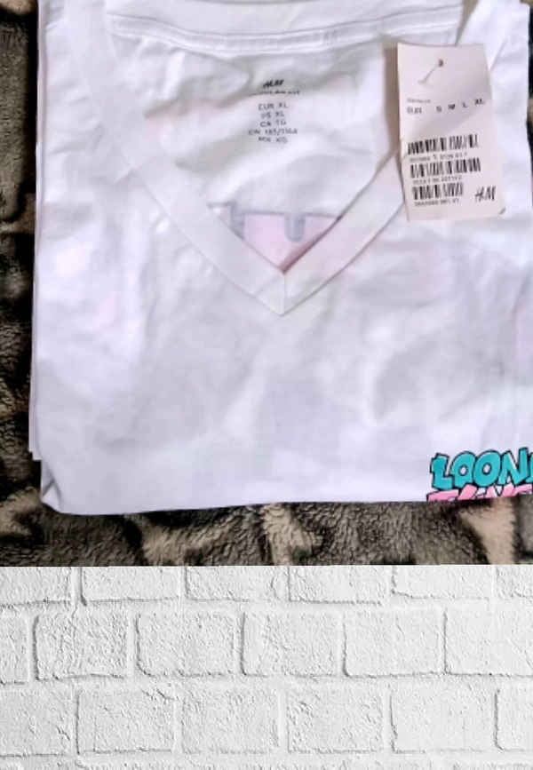 H&M Back printed(Looney Tunes Tee)⚾️ - white, XL