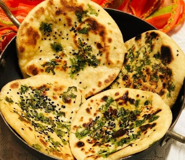 Paneer Stuffed Nann