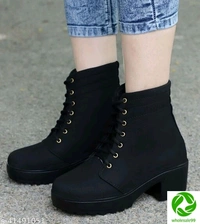 Fabulous Women Boots - Red, IND 6