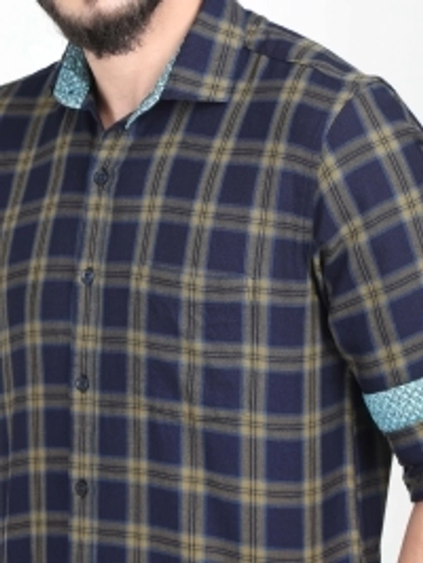 GUNIAA Men Checkered Casual Blue Shirt - 40