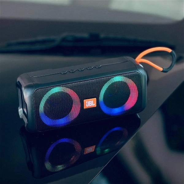 Portable Bluetooth Speaker Dynamic Thunder Sound With High Bass 2400mAh 10 W Bluetooth Speaker With Jbl Brand Logo - Black