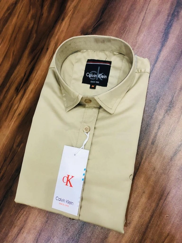 *MENS PREMIUM QUALITY PLAIN SHIRTS* - Red, M
