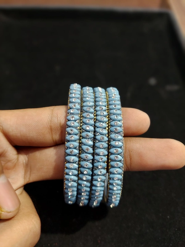 BANGLES 4PC - 2.4 2.6 2.8