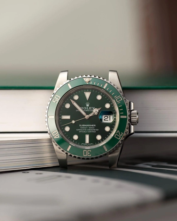 Rolex Submariner meticulously designed watch with gold bracelet now available & Ready to ship today 🌟 - Blue Stone