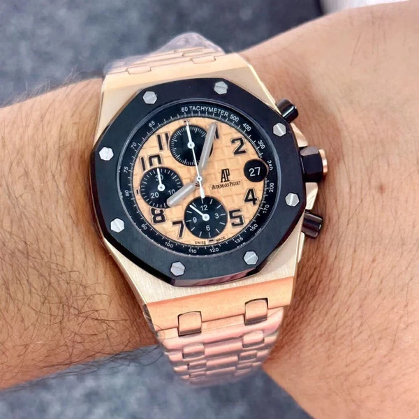 AUDEMARS PIGUET ROYAL OAK (Rosegold)