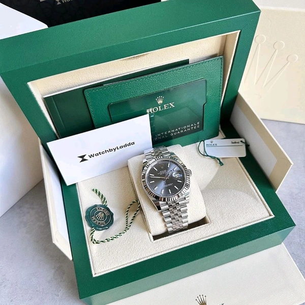 Rolex Oyster Perpetual  - Silver