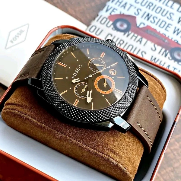 Fossil FS4656 Brown features a dial with chronograph movement.