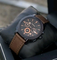 Fossil FS4656 Brown features a dial with chronograph movement.