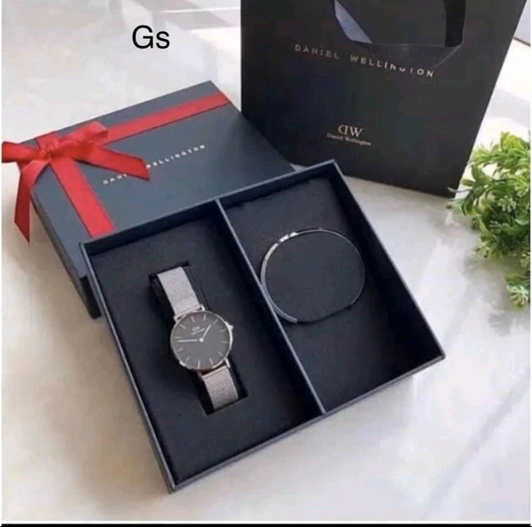 Dw ladies watches and bracelet 