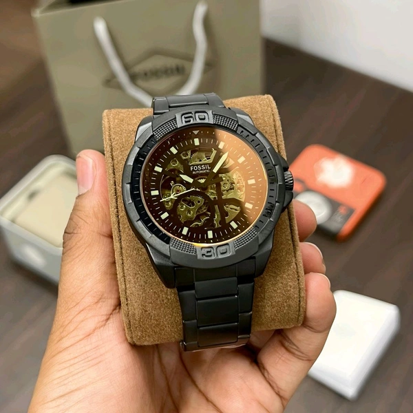 Fossil Now Available In Updated Quality & Performance* ❤️
