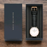 *Daniel Wellington Classic Catalog Model* ā