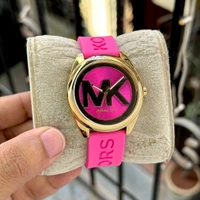 MICHAEL KORS JANELLE β FIERCE. BOLD. ICONIC - Pink