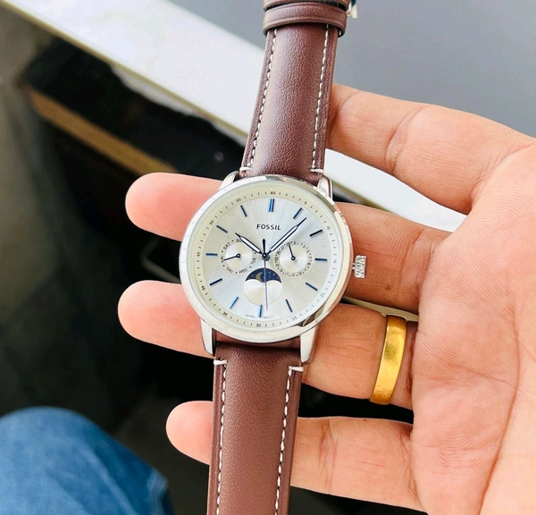 Fossil Moonphase