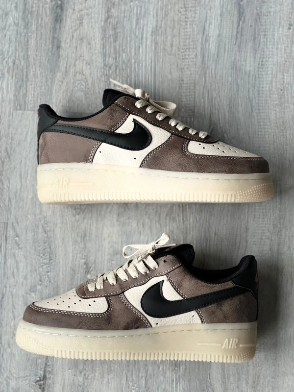 Nike  NIKE AIR FORCE custom D4 - Brown, 10