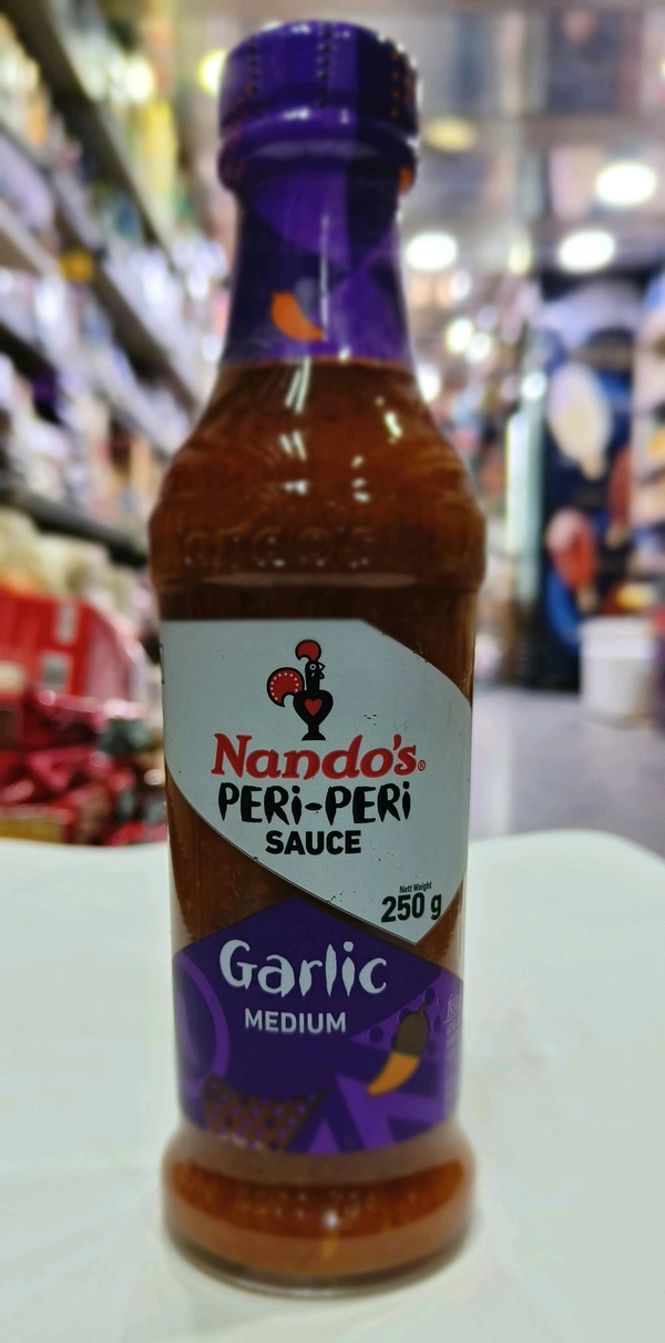 NANDO'S PERI-PERI SAUCE GARLIC MEDIUM  - 250g