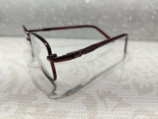 Lacorol 56810 - Maroon, 47