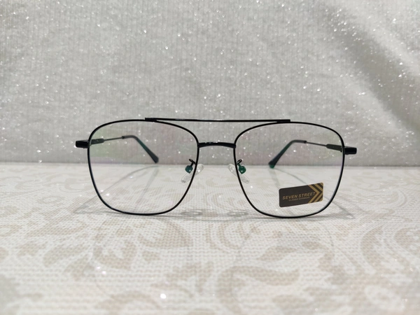 Seven Street 3076 - Black, 55