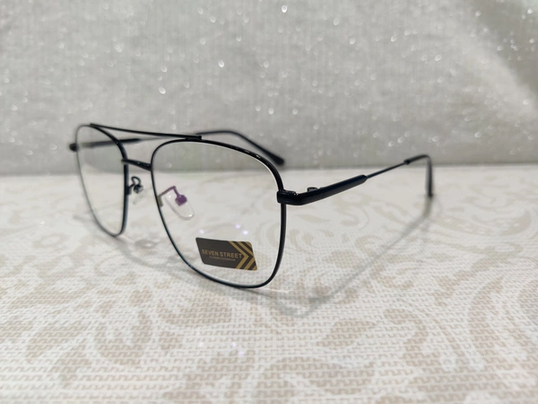 Seven Street 3076 - Black, 55
