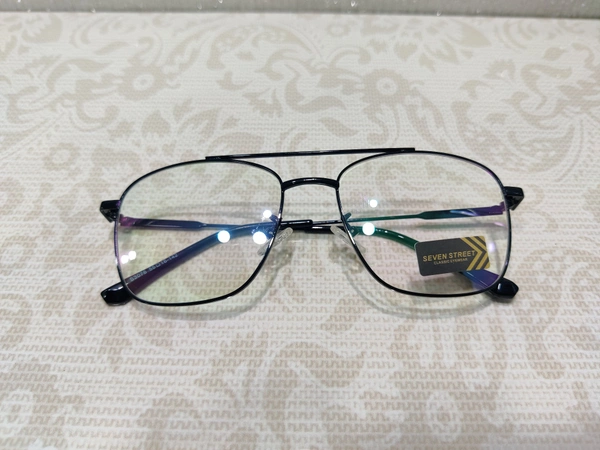 Seven Street 3076 - Black, 55