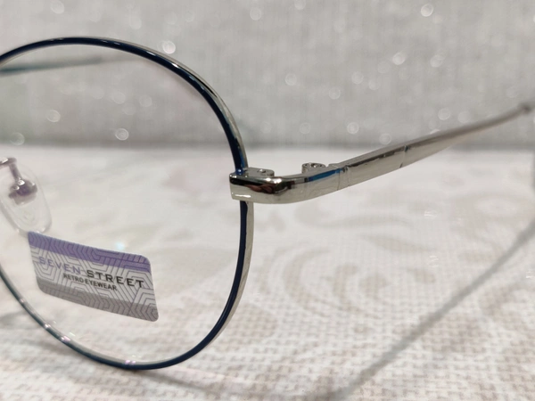 Seven Street 3174 - Silver, 50
