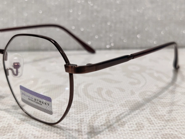 Seven Street 35041 - Brown, 48