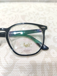 Leo 106 - Black, 52