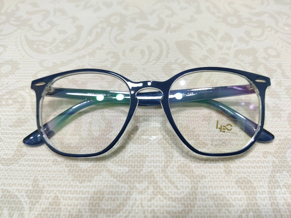 Leo 106 - Blue, 52