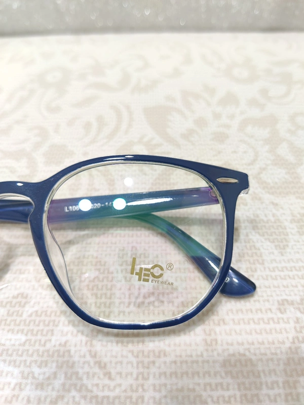 Leo 106 - Blue, 52