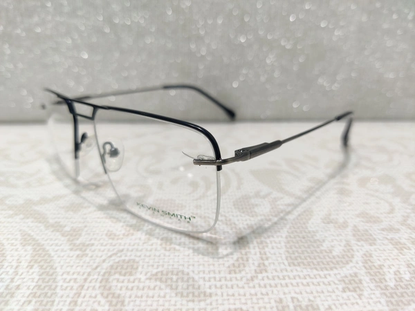 Kevin Smith 20252 - Black, 54