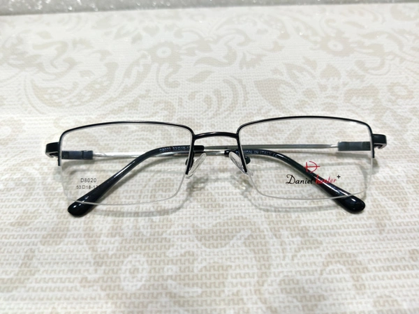 Daniel Hunter 8020 - Black, 53