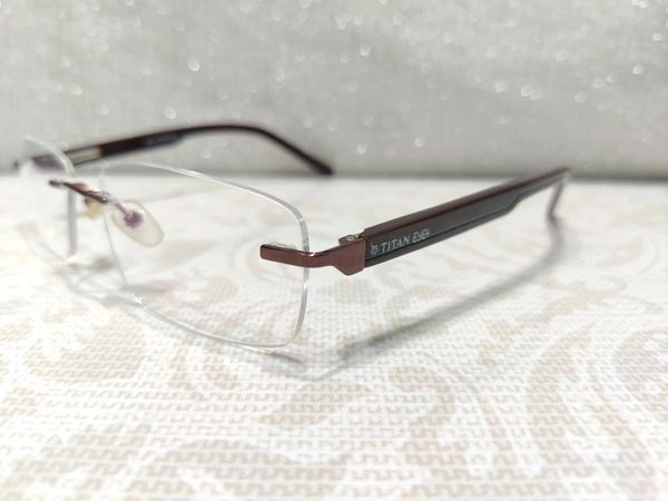 Titan Eye Fe002 - Brown, 47