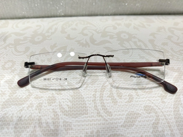 Pyyres 98101 - Brown, 47