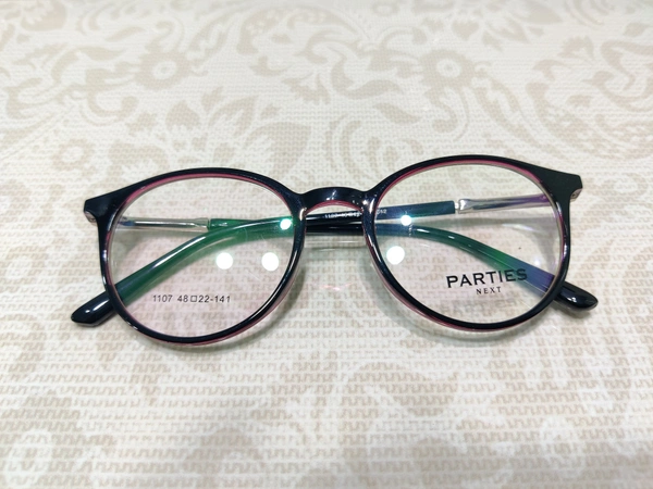 Parties 1107 - Black, 48
