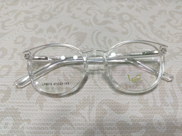Leo 8018 - White, 47