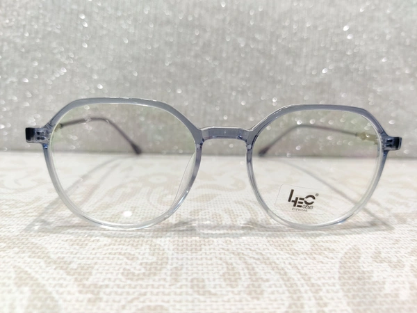 Leo Gems 002 - Alto, 49