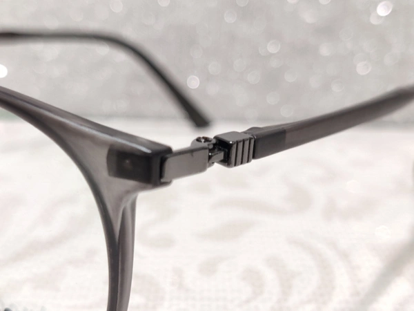 Robert 838309 - Gray, 49