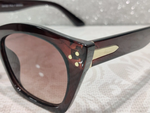 Airia 122 - Brown