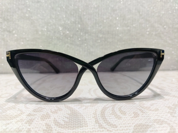 Rx 22015 - Black