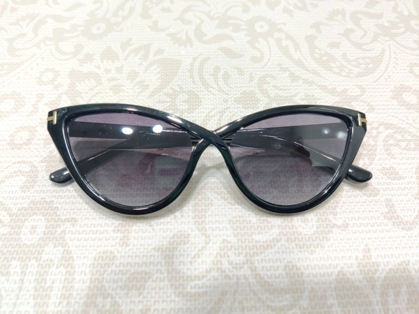 Rx 22015 - Black