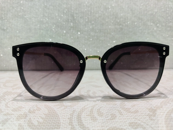 Sa 005 - Black
