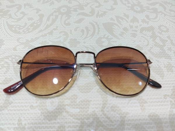 Razza 2004 - Brown