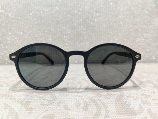 Polarized 333 - Black
