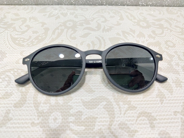 Polarized 333 - Black