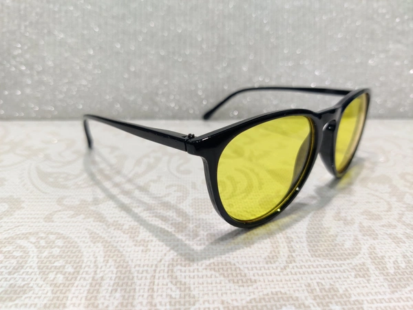 Z 001 - Black